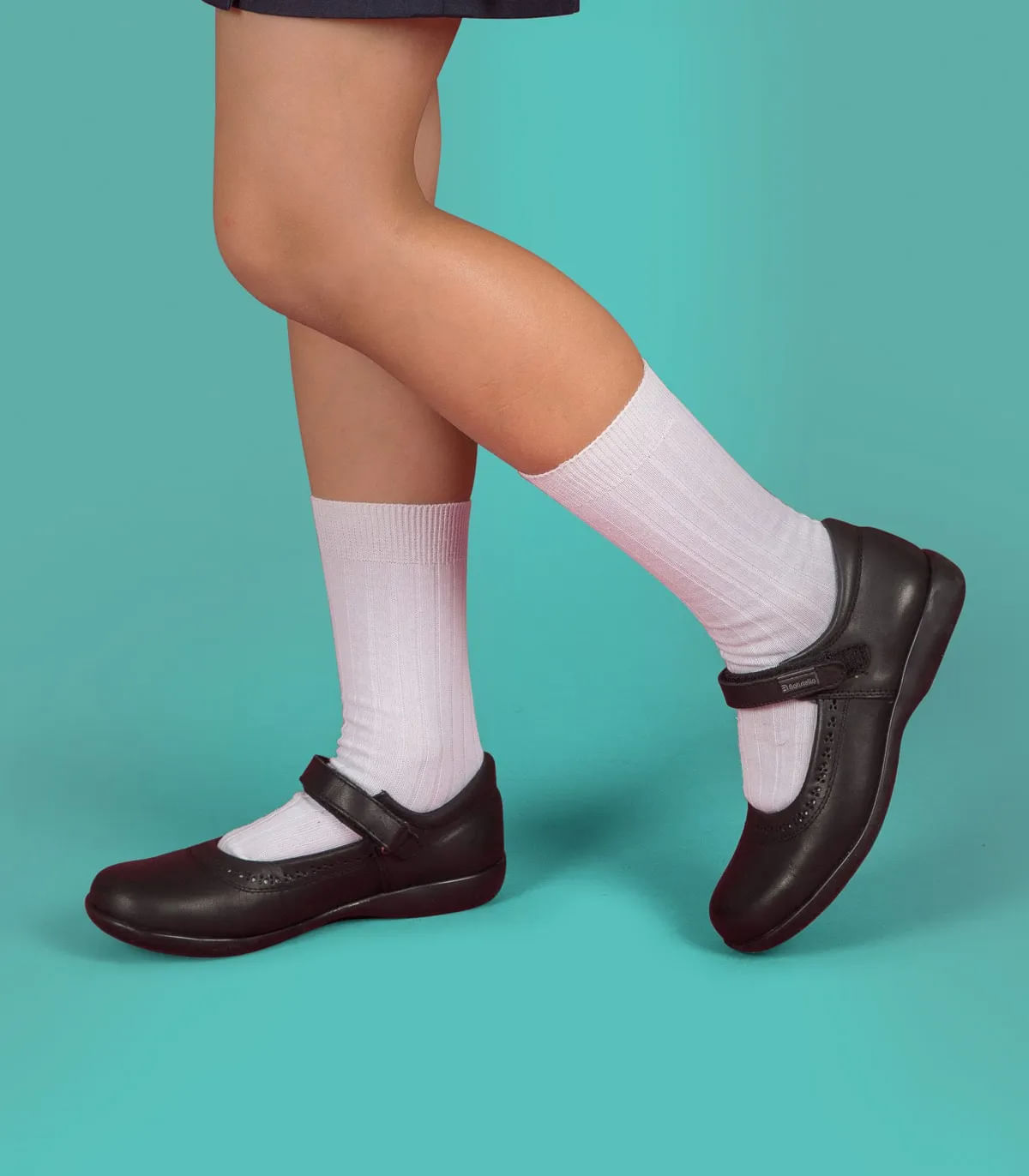 Guillerminas colegiales de cuero negro del 25 al 33
