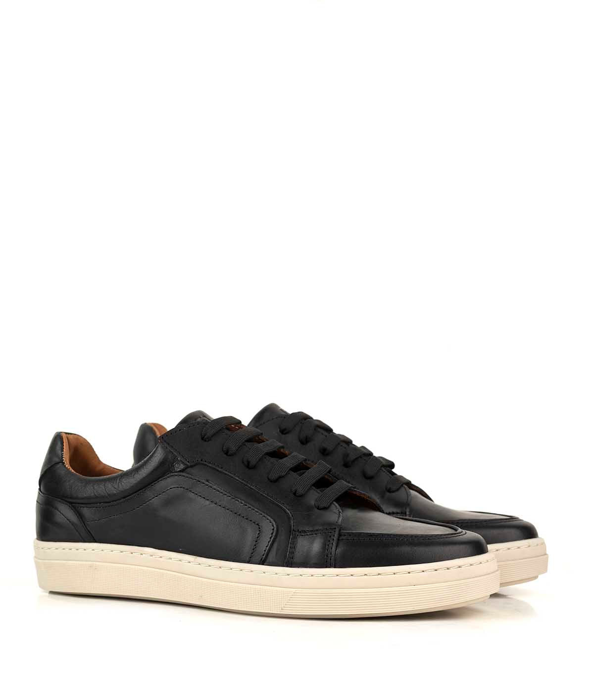 Zapatilla urbana de cuero Batistella — imagen 4