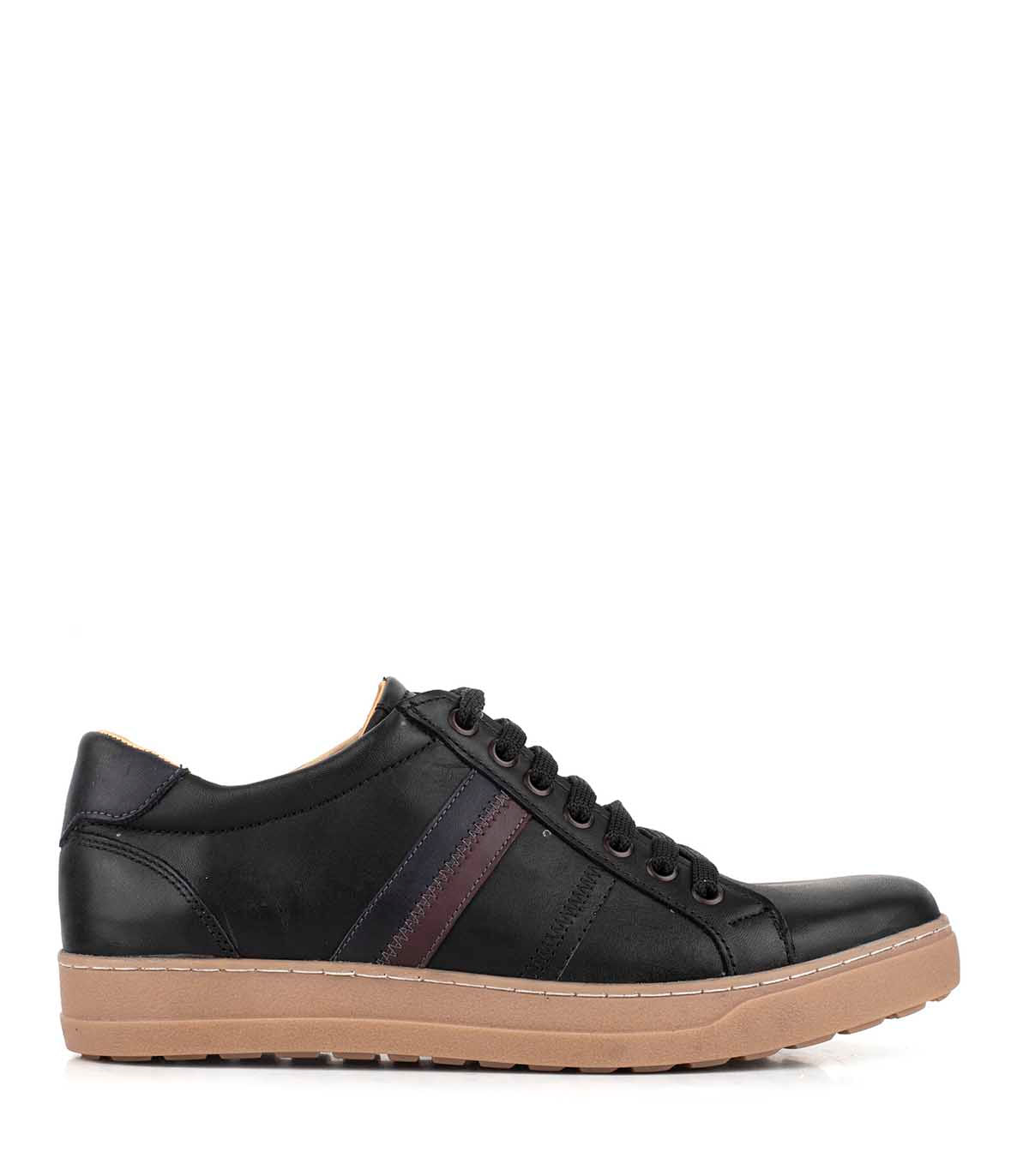 Zapatilla urbana de cuero con detalle lateral – Batistella