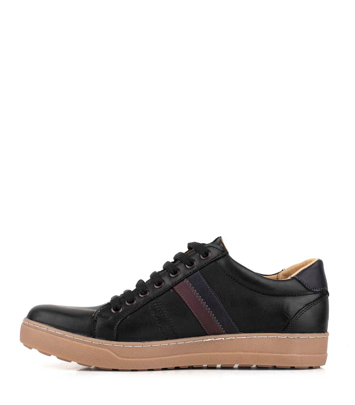 Zapatilla urbana de cuero con detalle lateral Batistella — imagen 2