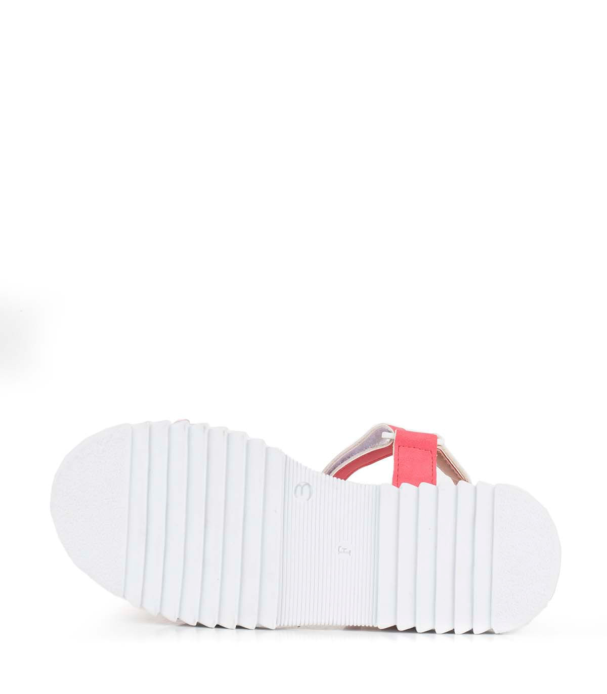 Sandalias de simil cuero con flores aplicadas — imagen 3