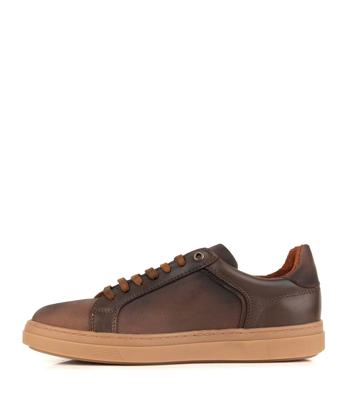 Zapatilla urbana de hombre en cuero engrasado — imagen 2