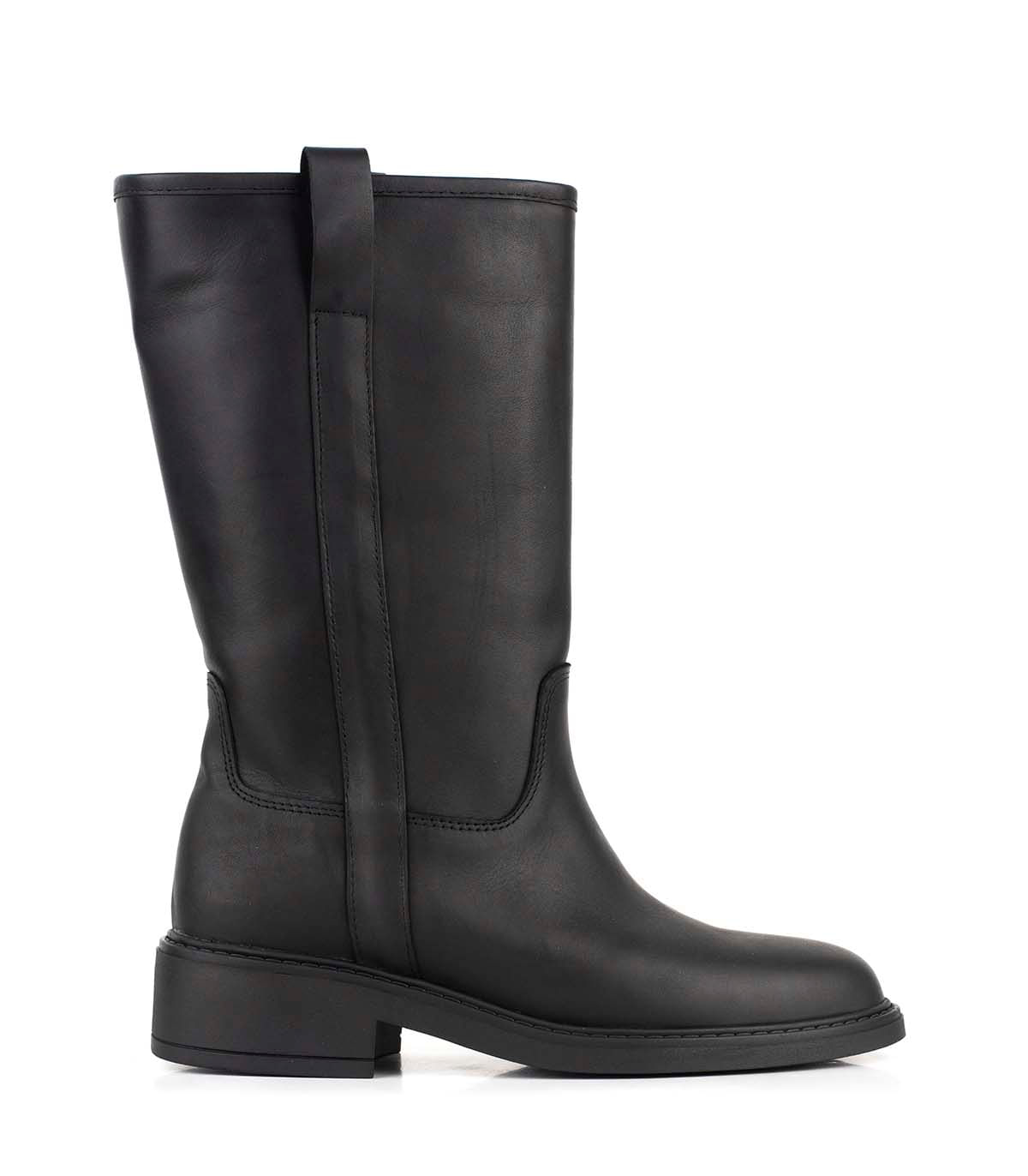 Bota caña media de cuero diseño clásico