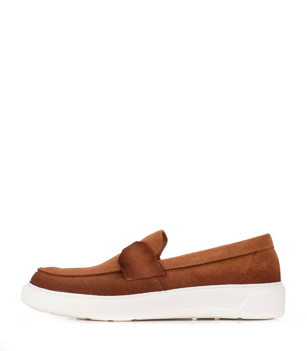 Mocasín de cuero o gamuza con base blanca — imagen 3
