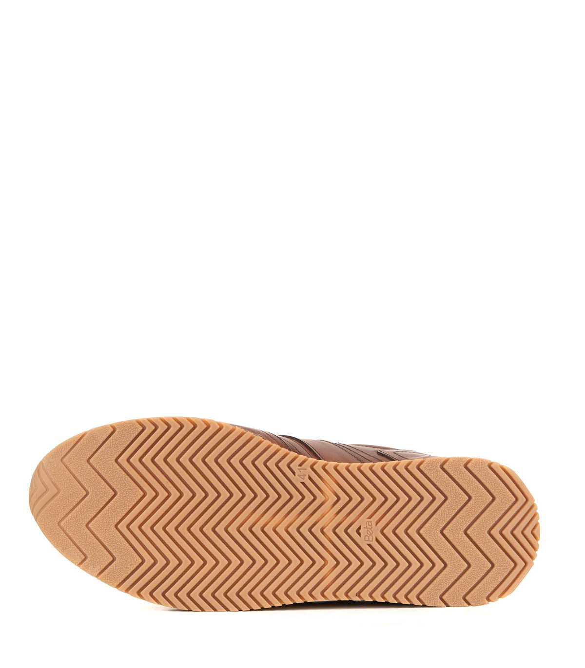 Zapatilla urbana de cuero con suela combinada — imagen 4