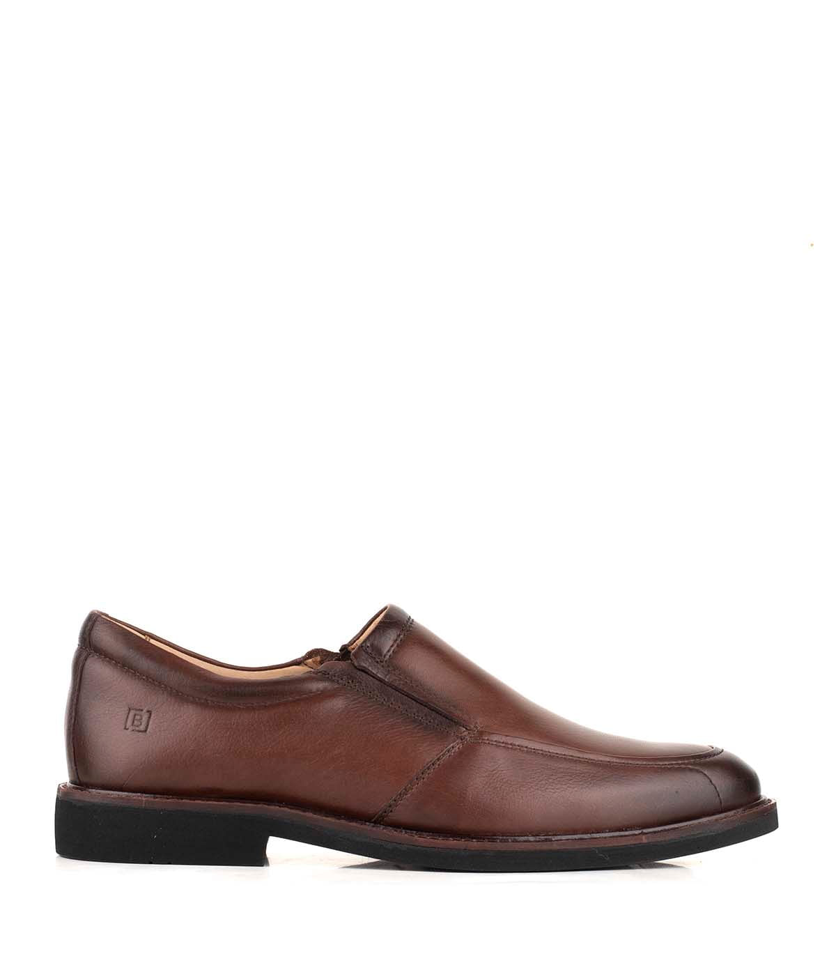 Zapato de cuero tipo mocasín
