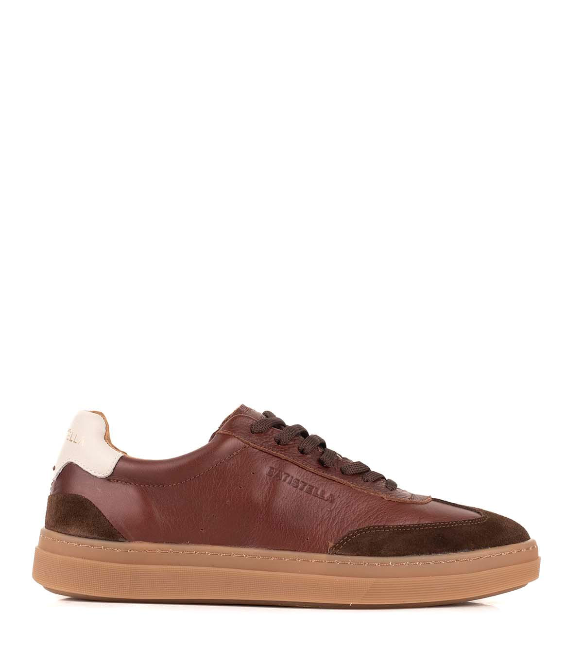 Zapatilla urbana de cuero con cordones