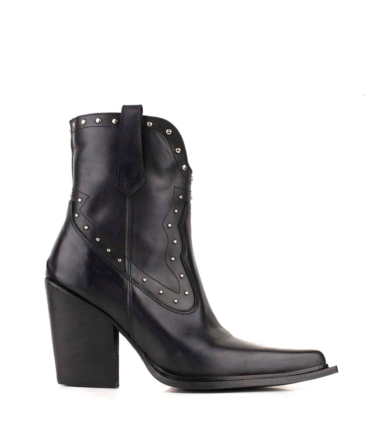 Bota texana de cuero con tachas