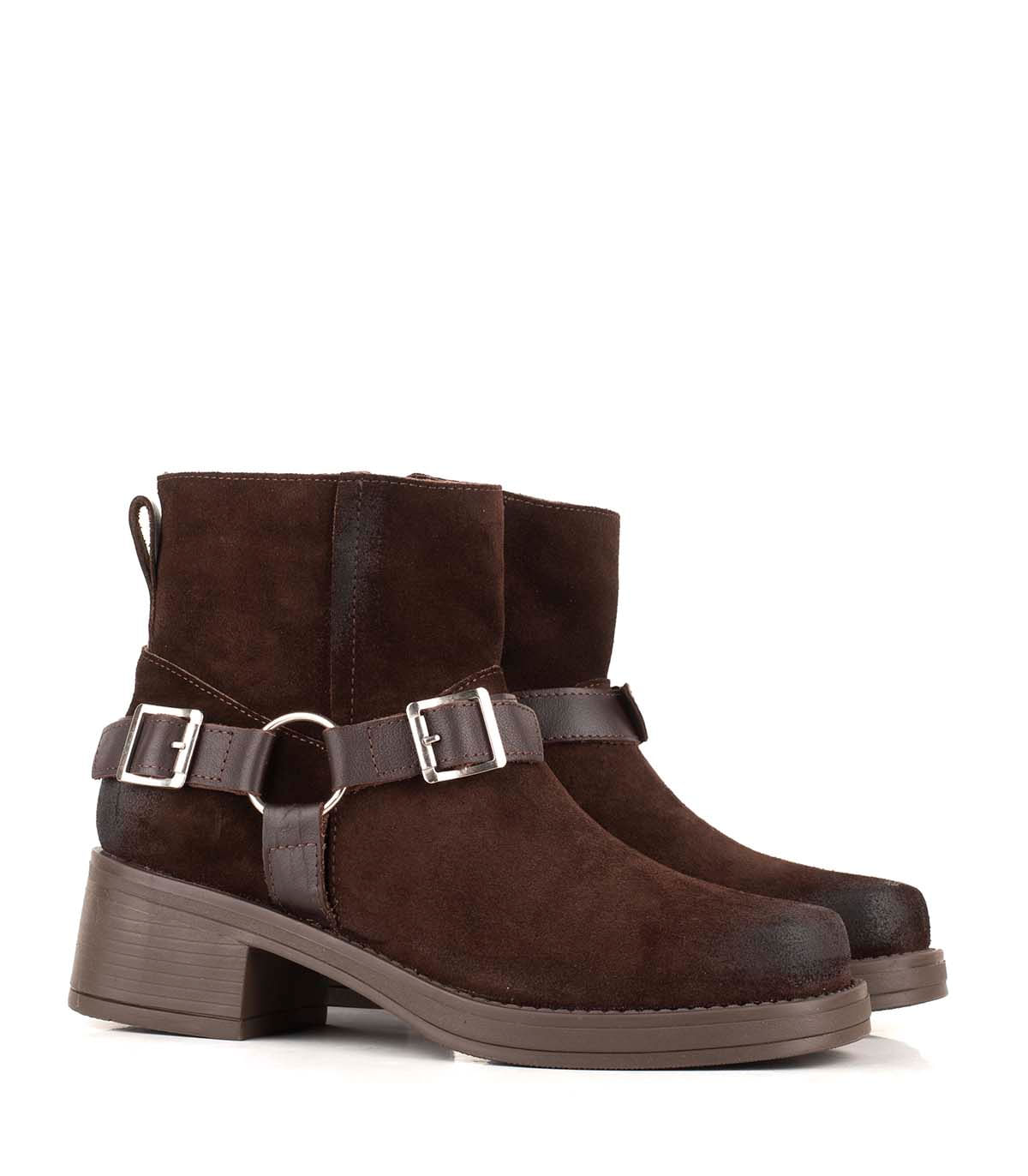 Bota corta de cuero y gamuza con hebillas — imagen 5