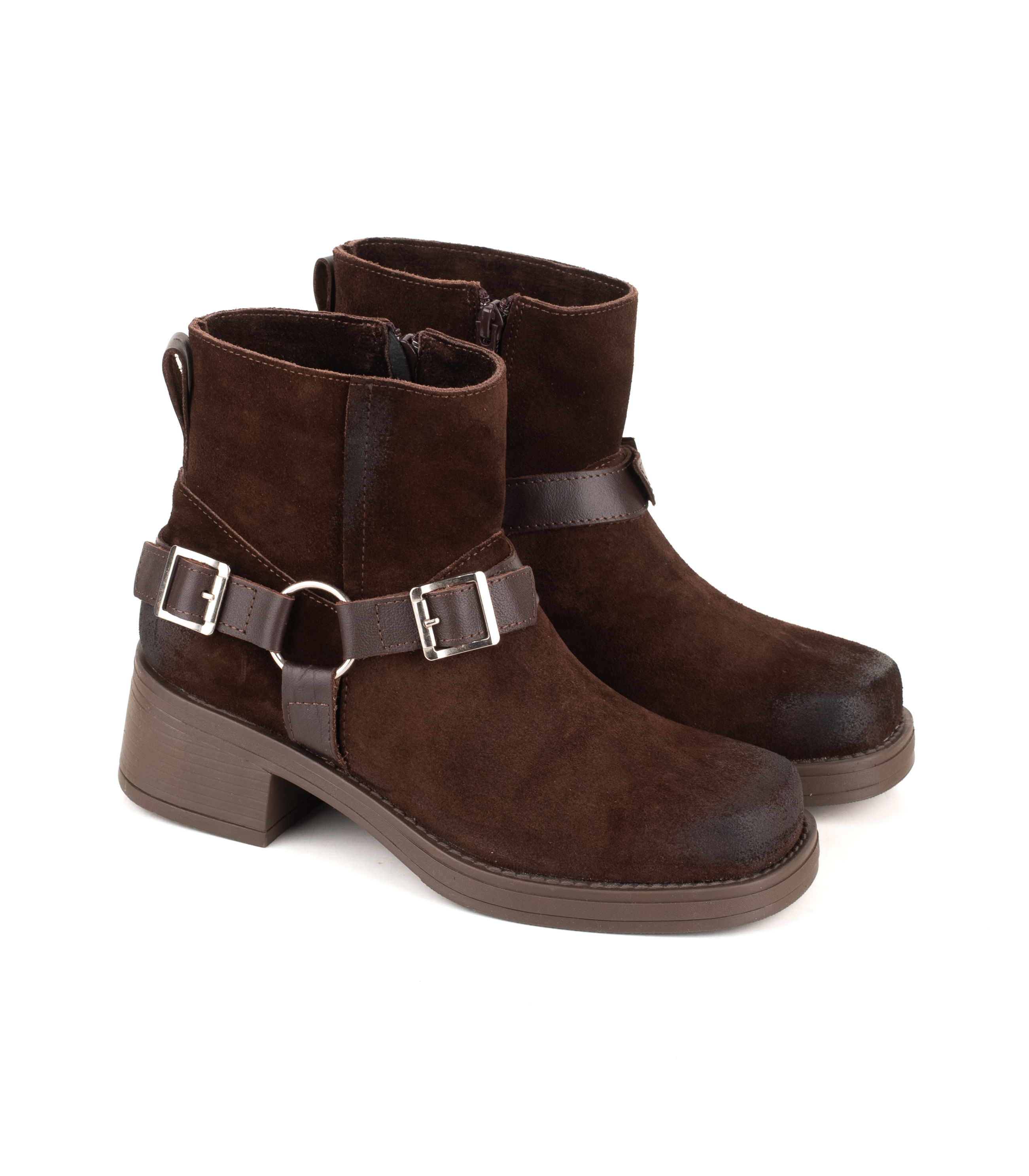 Bota corta de cuero y gamuza con hebillas — imagen 6