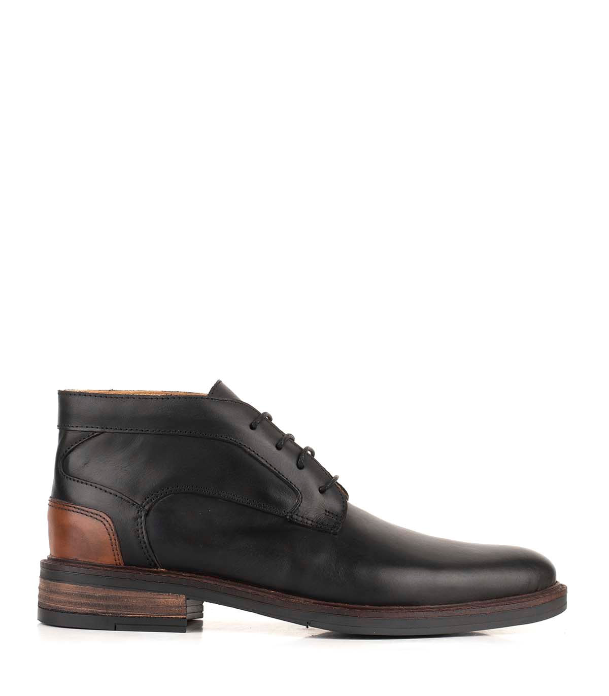 Bota de cuero lisa con cordones y detalle combinado