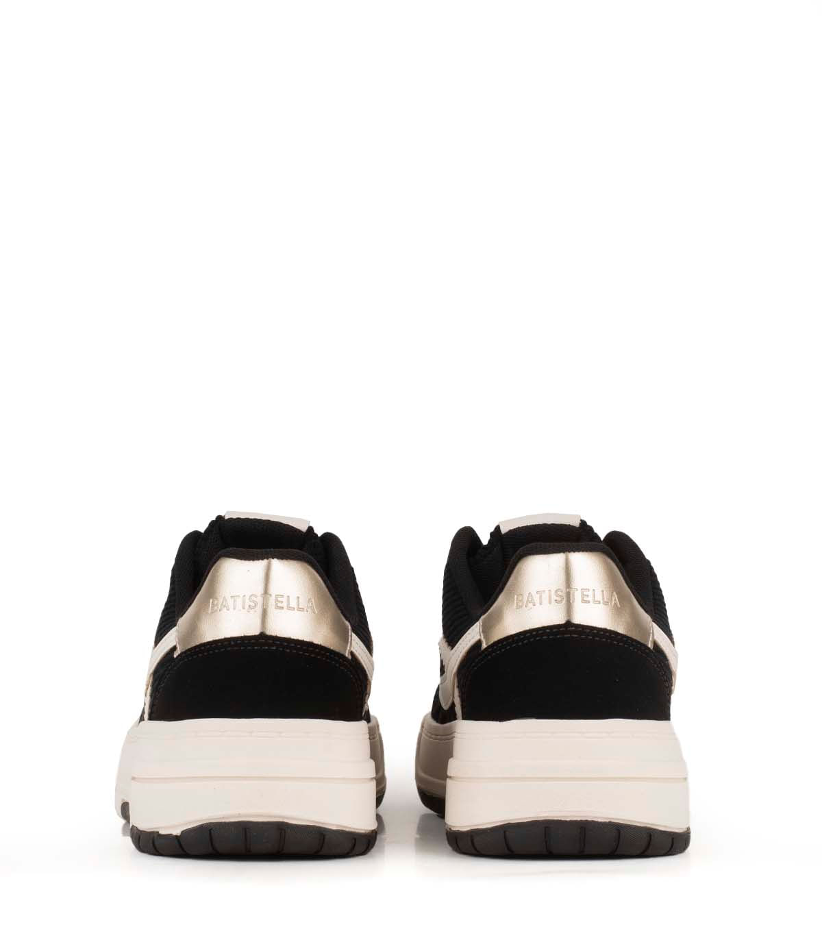 Zapatilla urbana de simil cuero con detalles metalizados Batistella silver — imagen 4