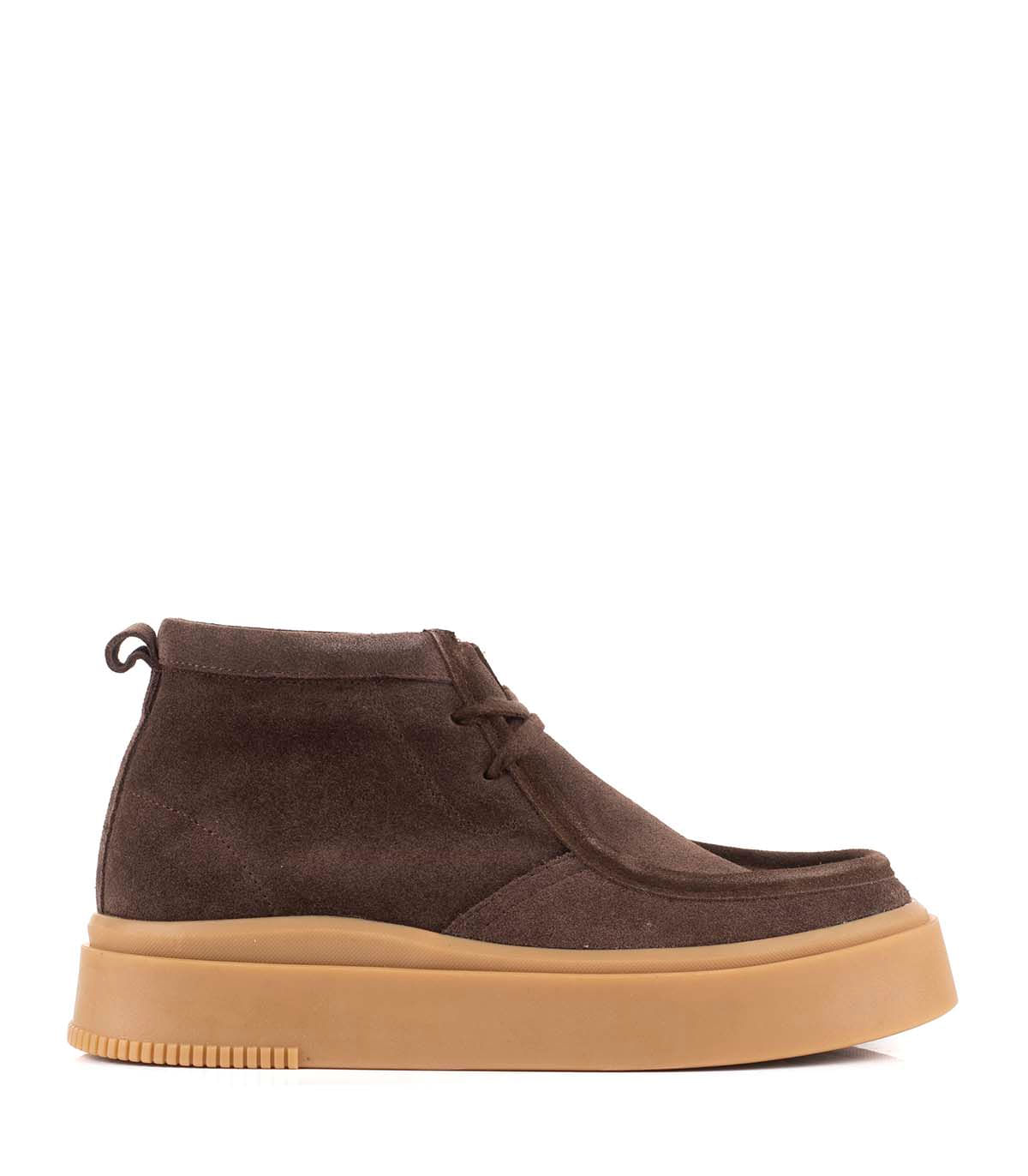 Borcego de gamuza tipo chukka