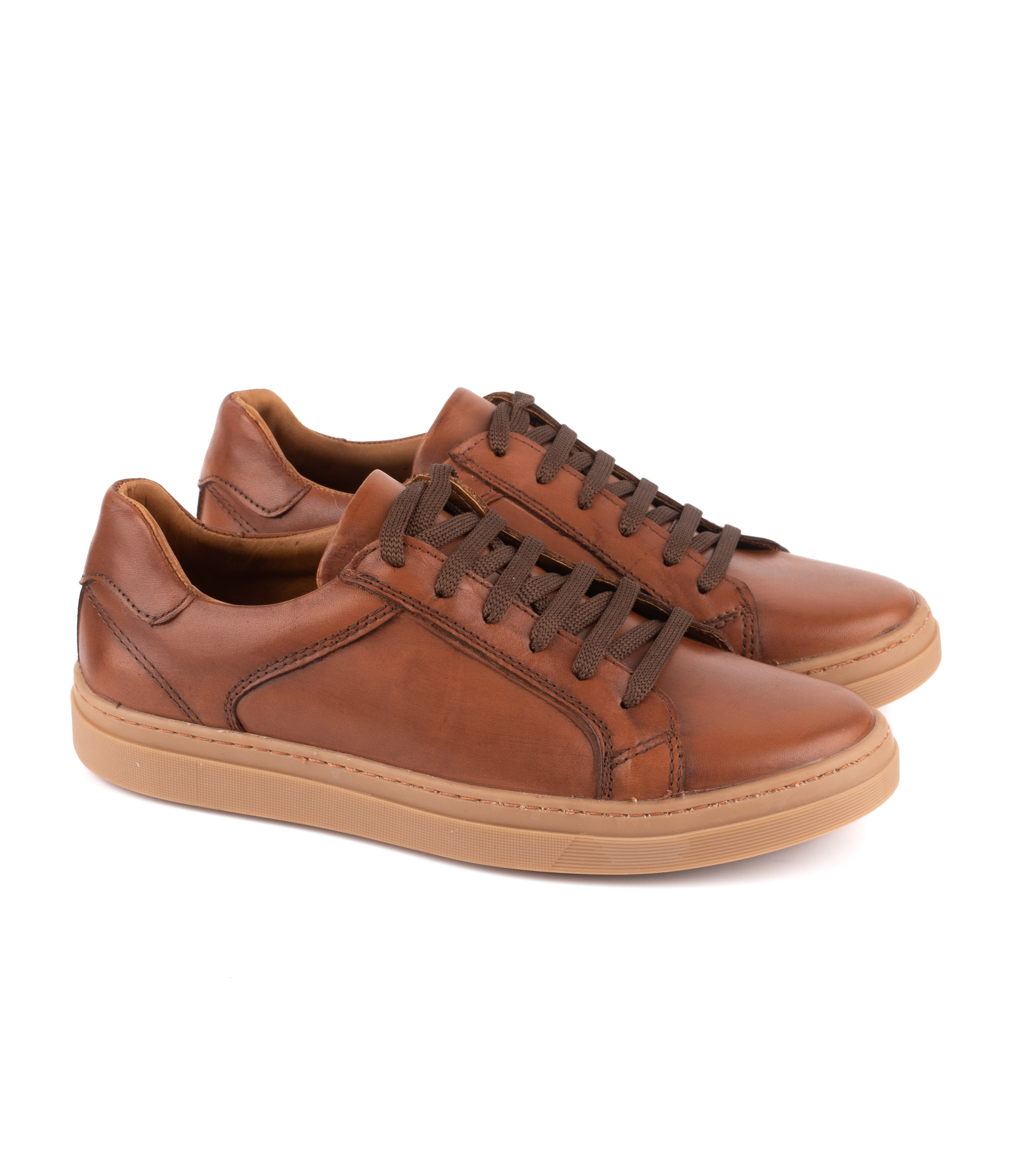 Zapatilla urbana de cuero acordonada — imagen 5