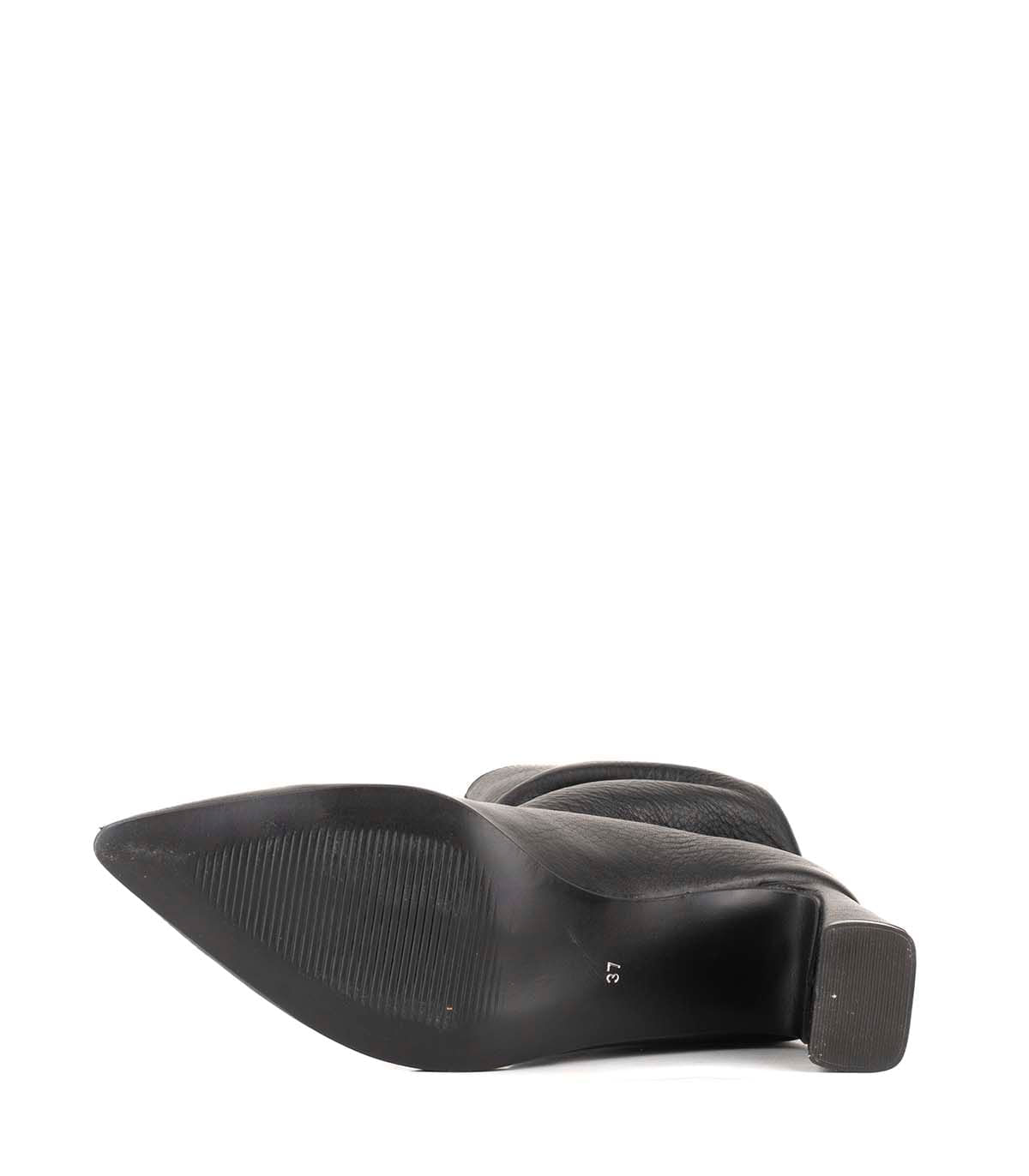 Bota corta de cuero con taco medio — imagen 3