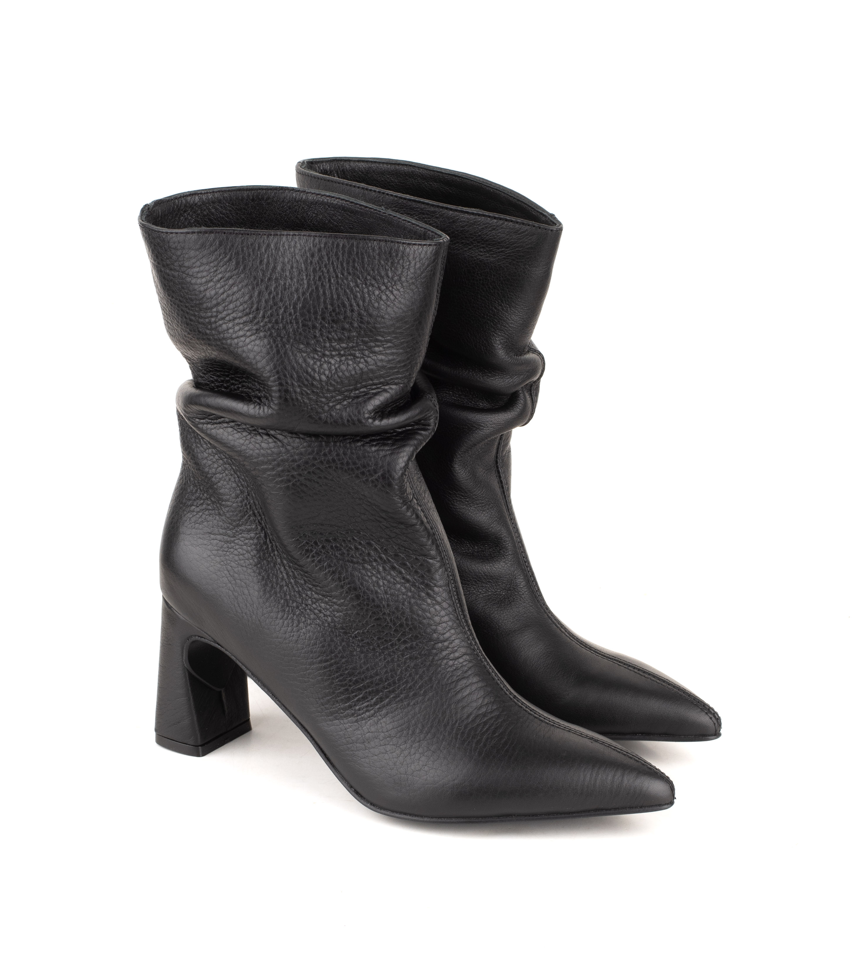 Bota corta de cuero con taco medio — imagen 5