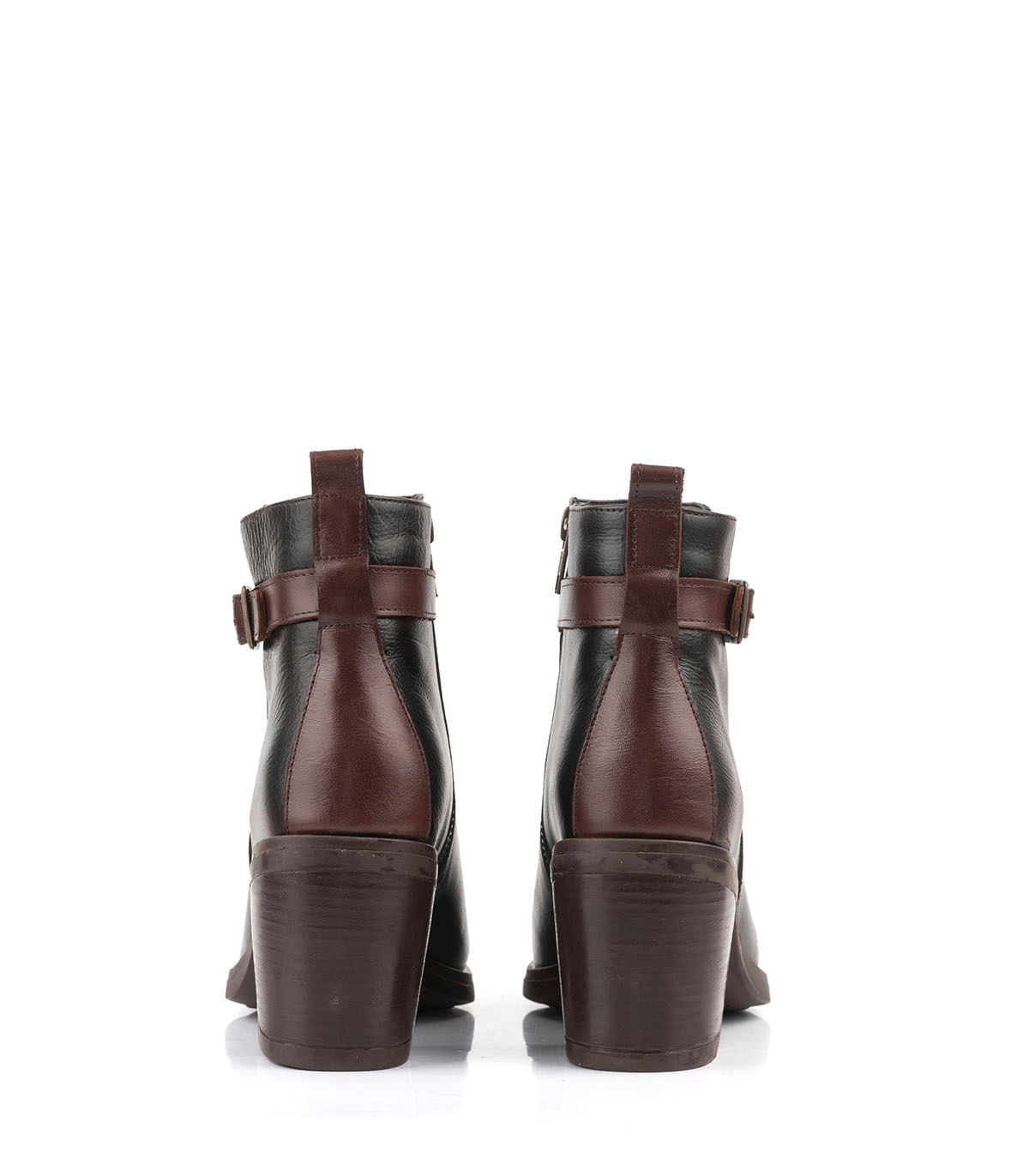 Botas cortas de cuero con hebilla y taco medio — imagen 4