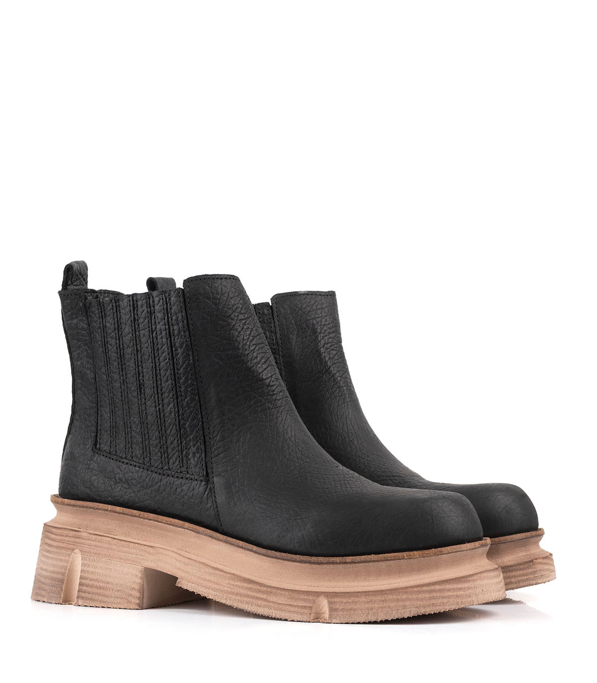 Botas cortas de cuero con plataforma y elástico lateral de Batistella — imagen 4