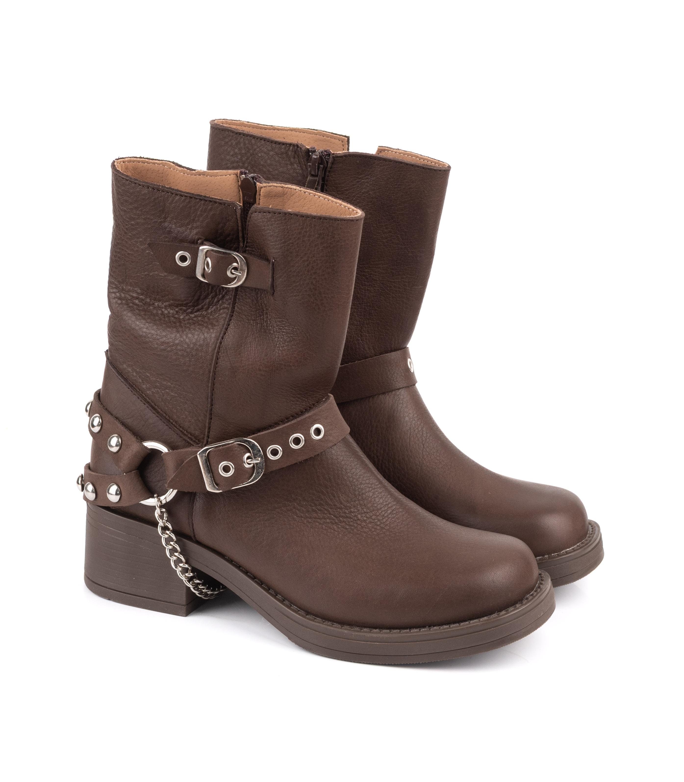 Bota corta en cuero con hebillas y detalle de cadena — imagen 5