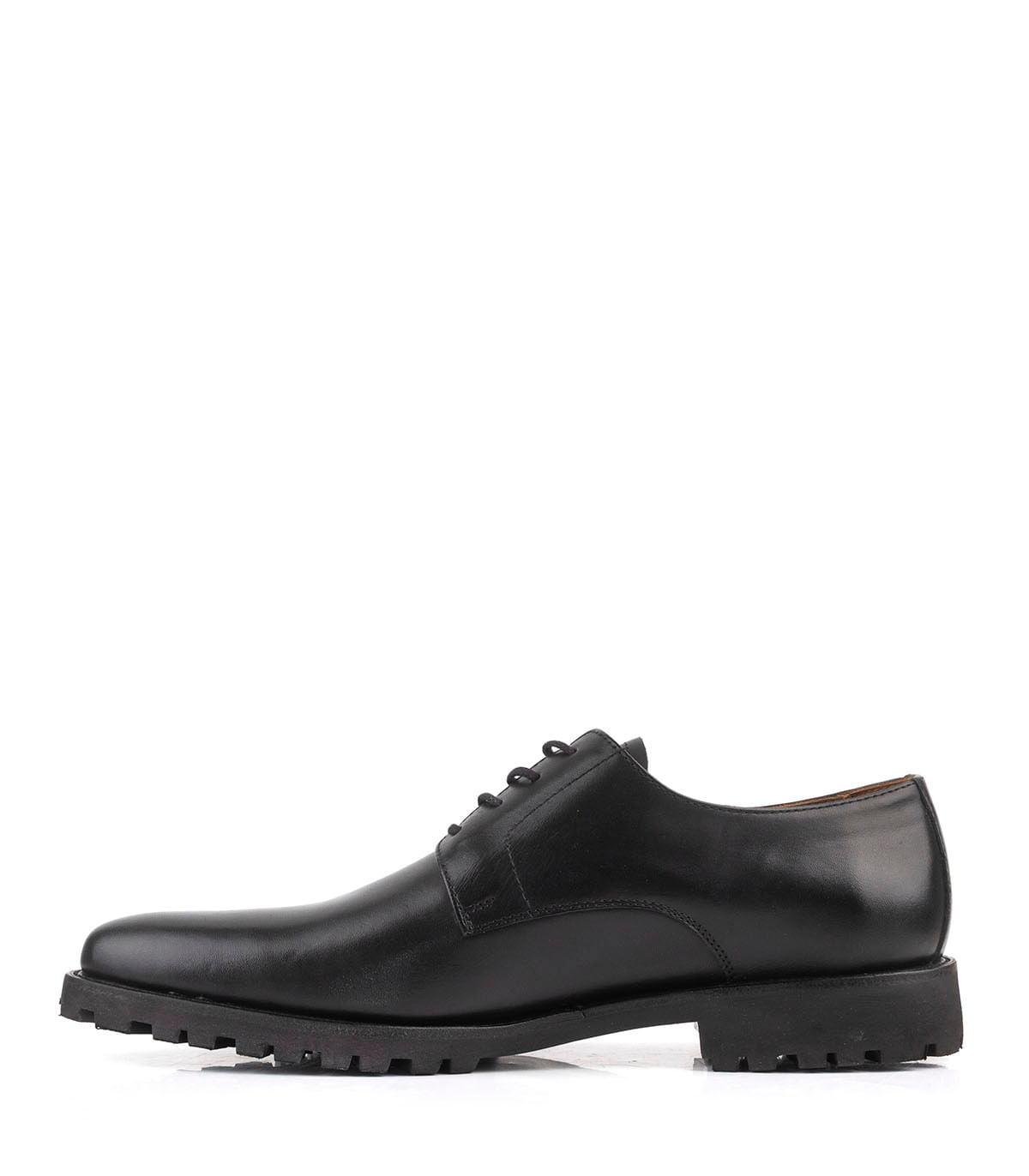 Zapatos acordonados de cuero con base tractorada - Batistella — imagen 2