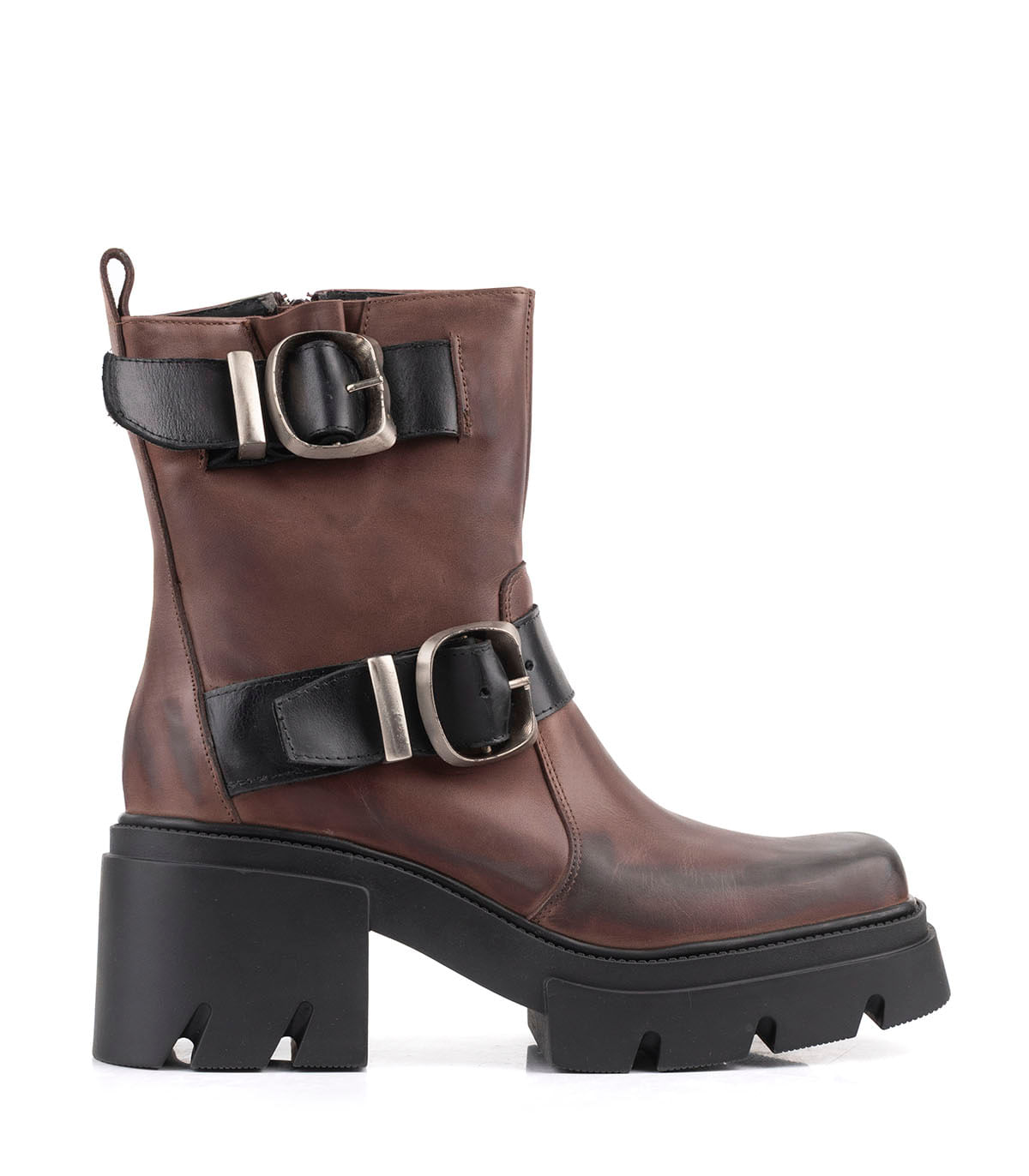 Botas caña media de cuero con hebillas y plataforma