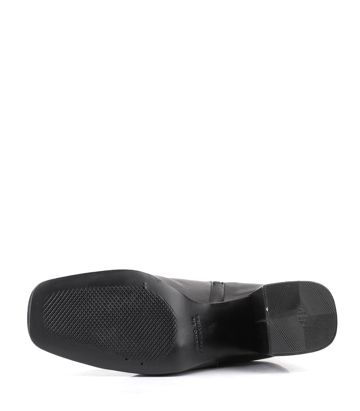 Botas cortas de cuero con taco alto y punta fina - Batistella — imagen 3