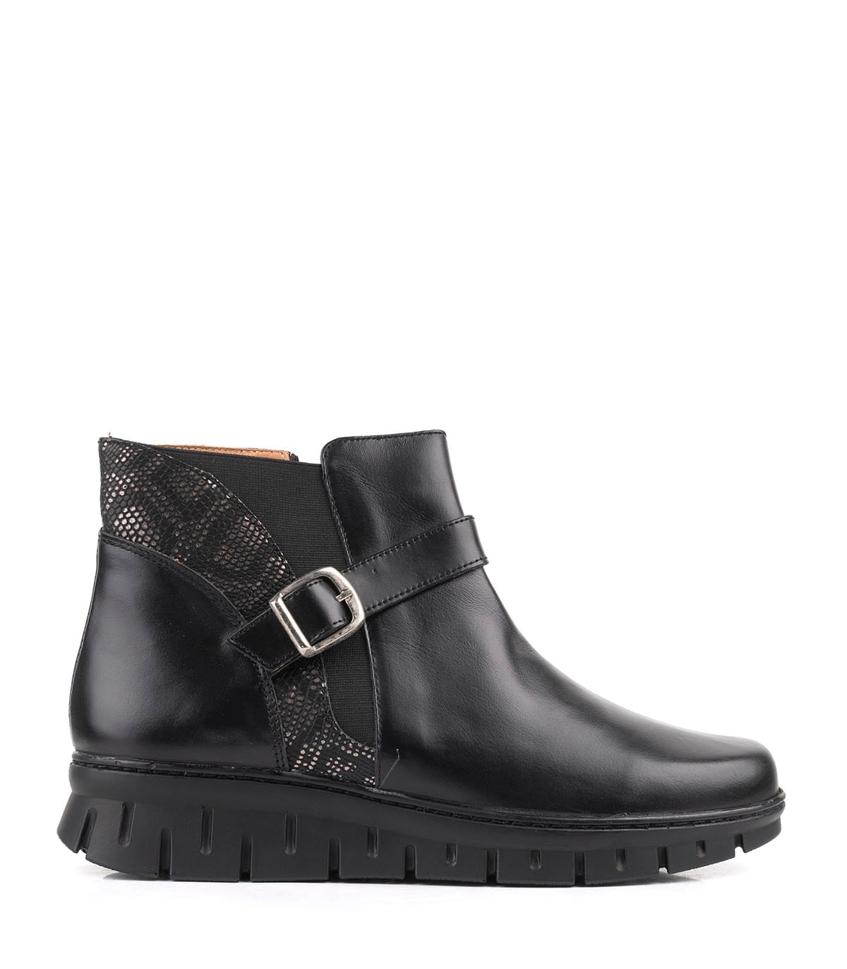 Botas cortas de cuero con hebilla y detalle reptil