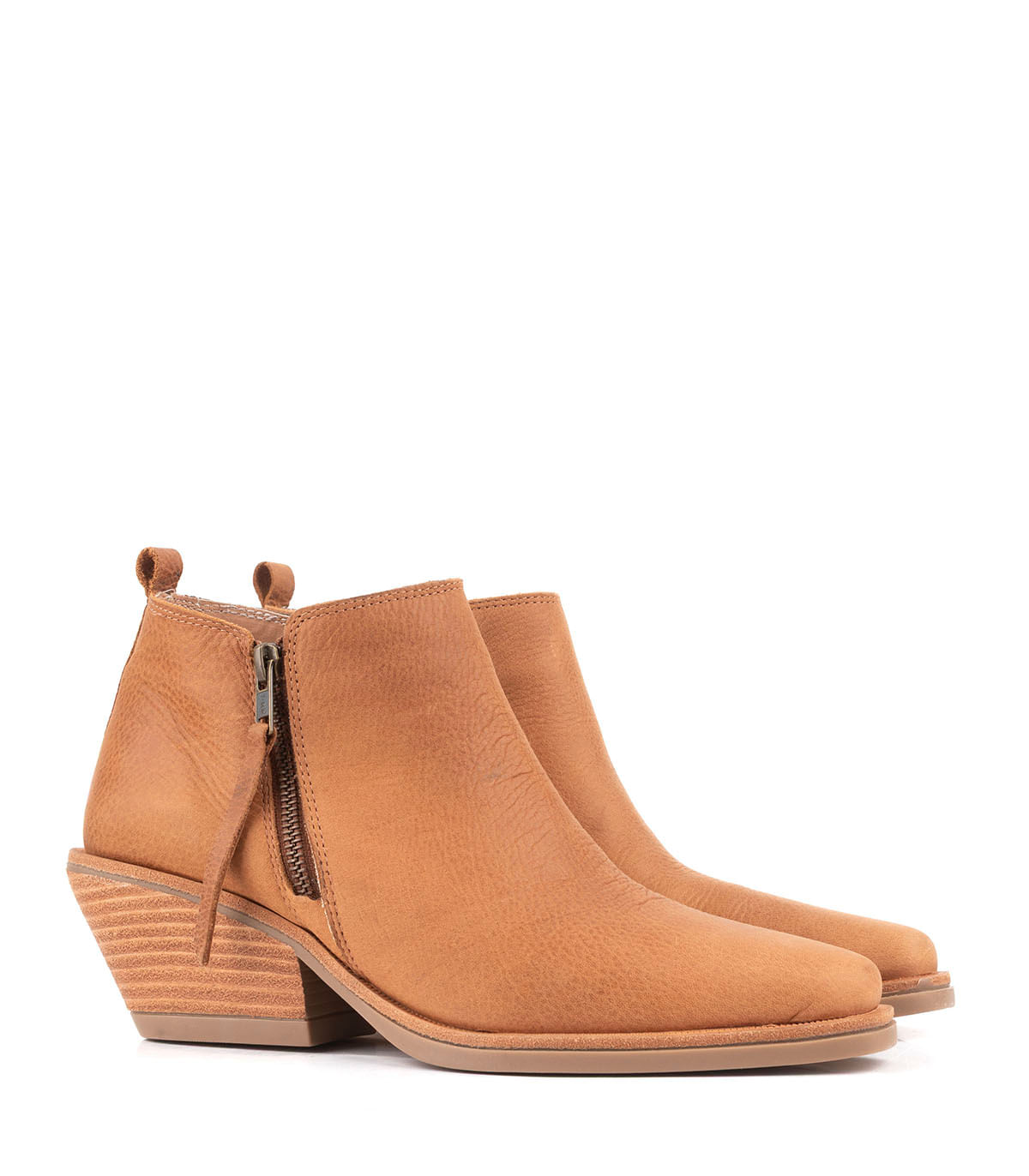 Botas cortas texanas en cuero con taco foliado - Batistella — imagen 4