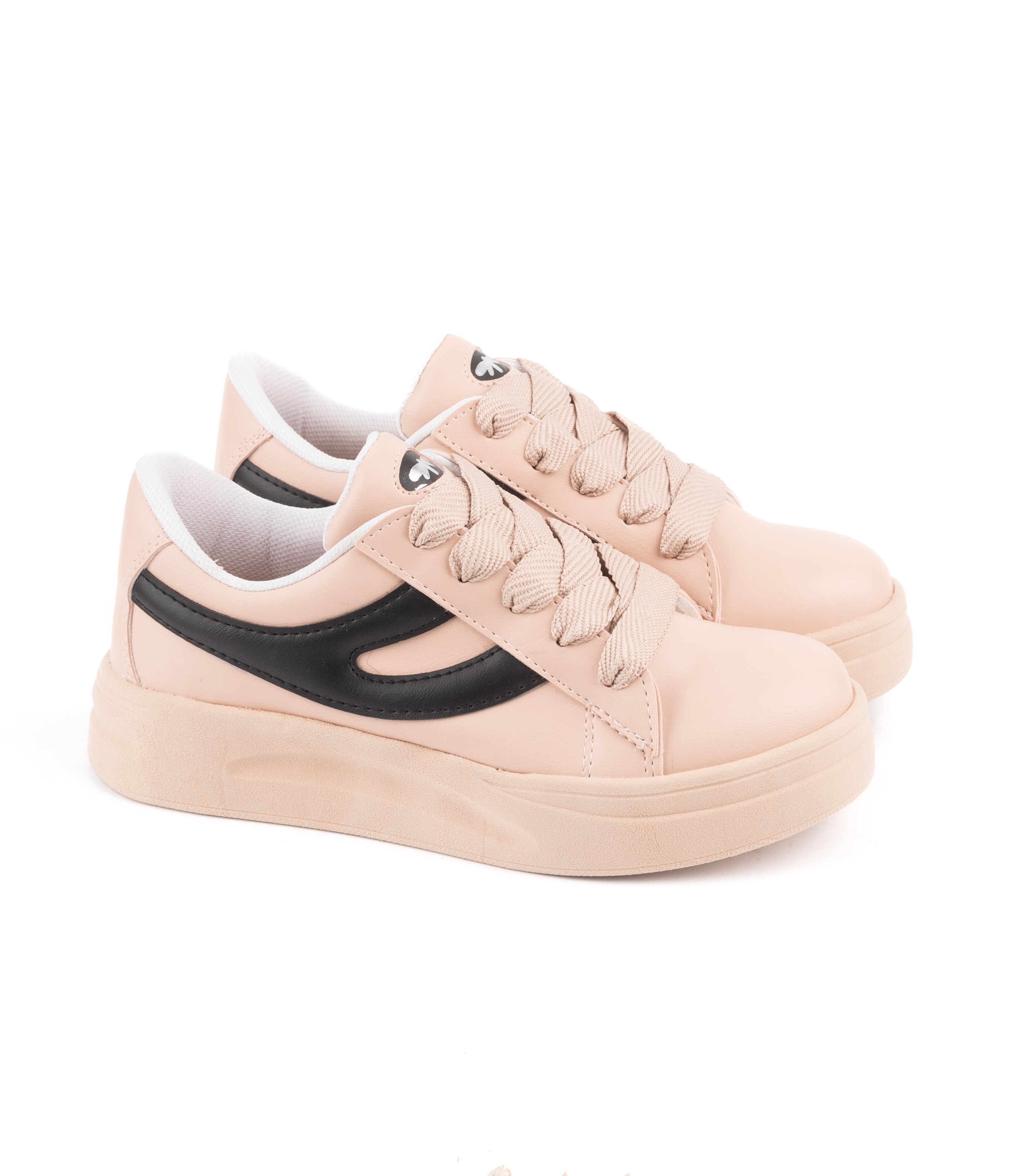 Zapatilla infantil simil cuero deportiva — imagen 5
