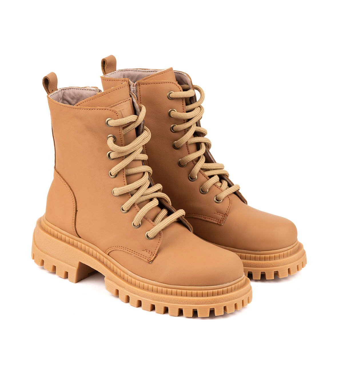 Borcego de cuero con suela tractorada Batistella camel — imagen 5