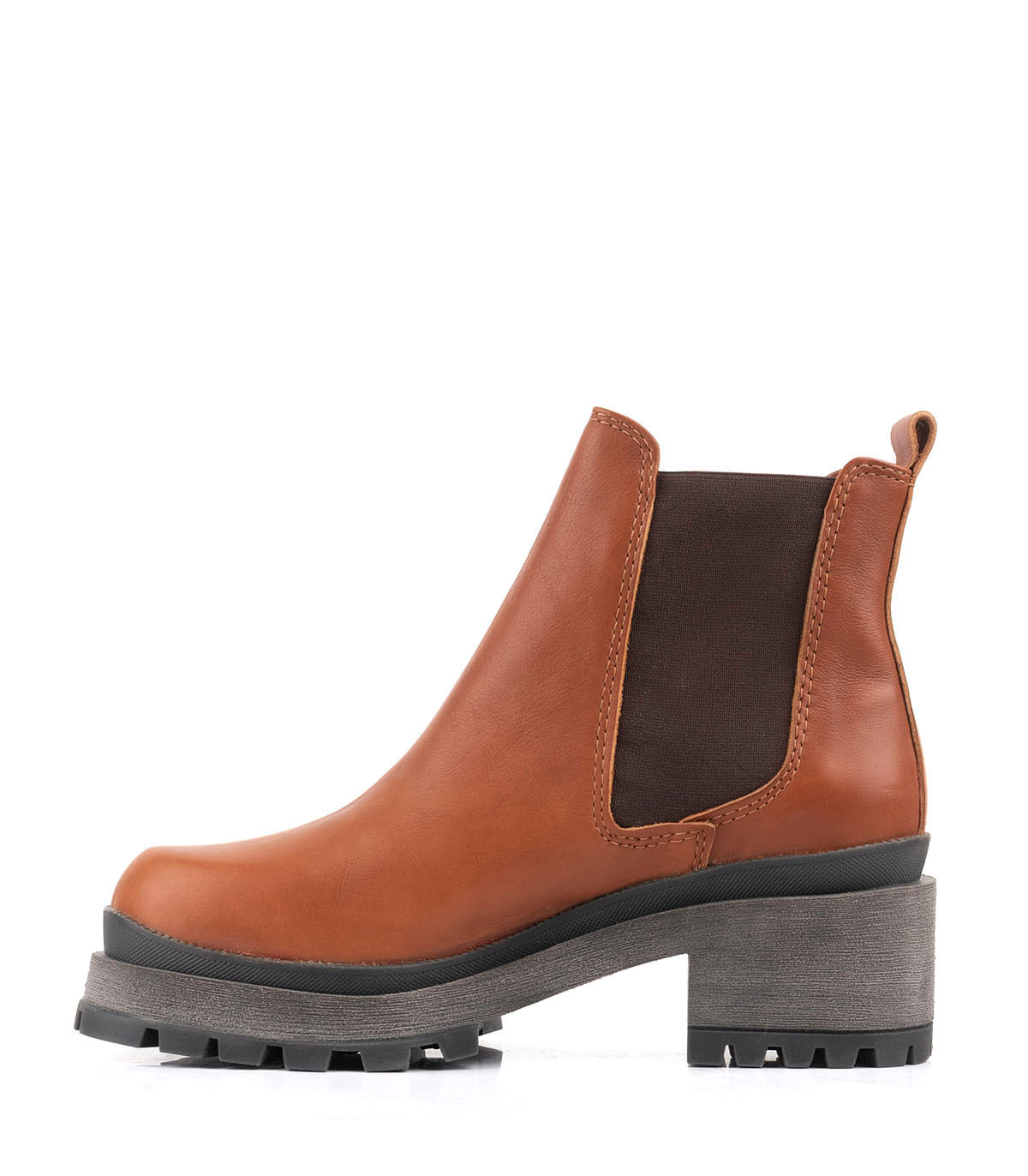 Botas cortas chelsea de cuero con base chunky — imagen 2