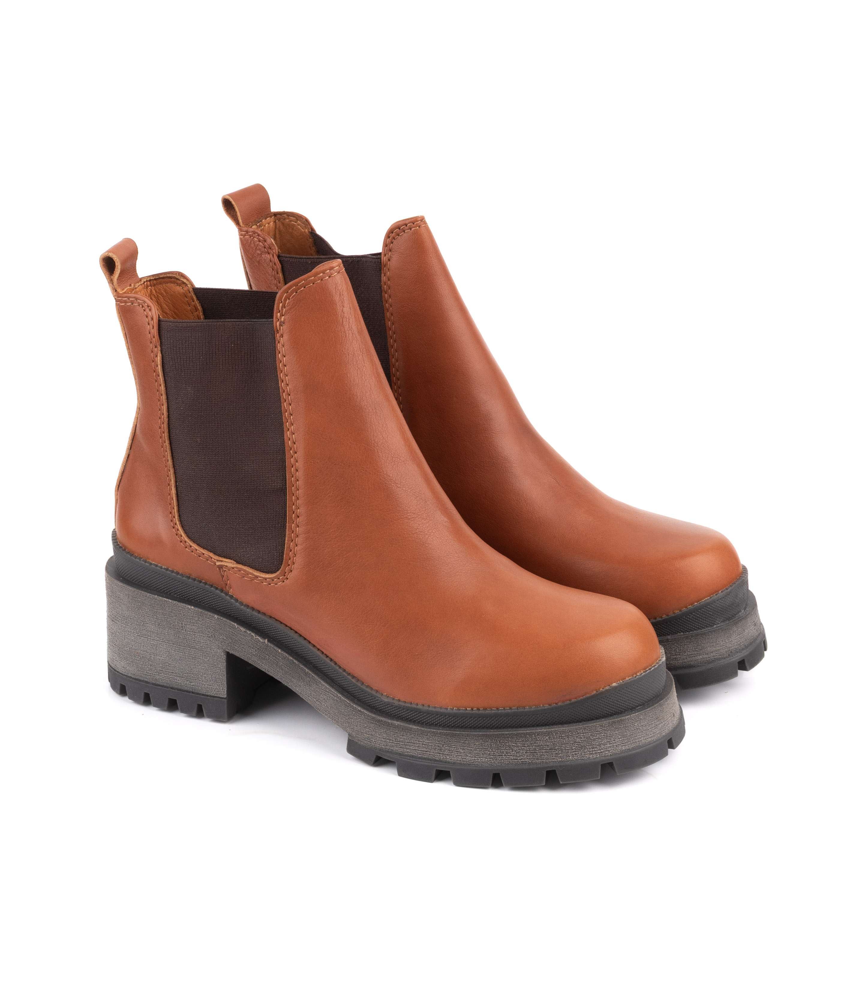 Botas cortas chelsea de cuero con base chunky — imagen 5