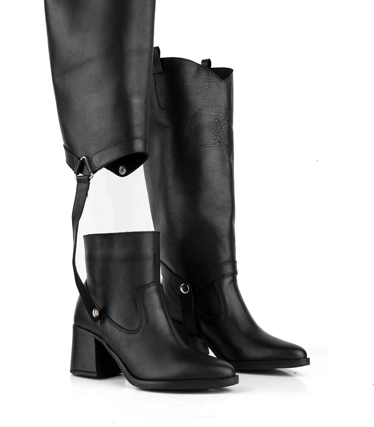 Botas altas desmontables de cuero negro