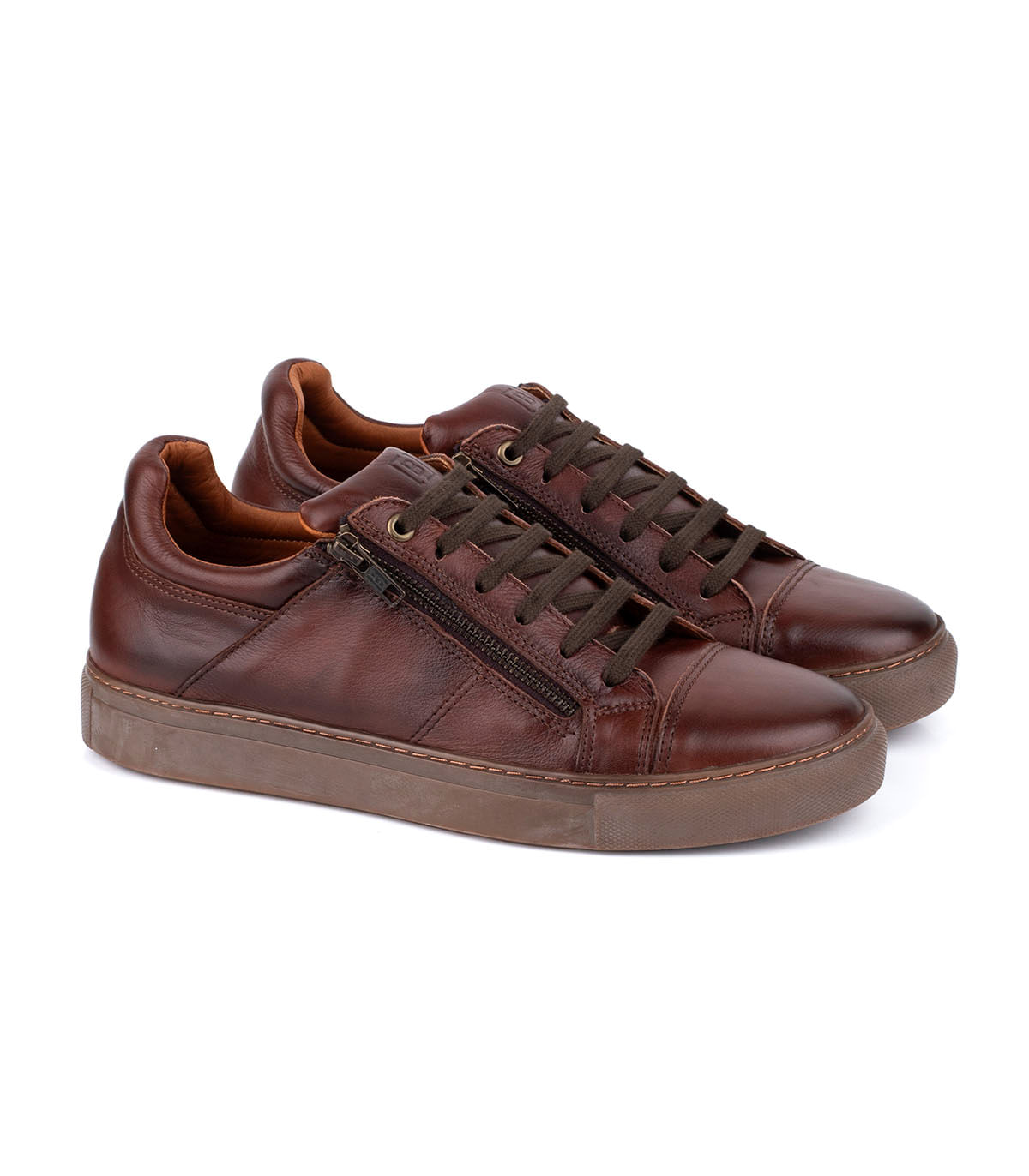 Zapatilla urbana de cuero con cierre lateral — imagen 5