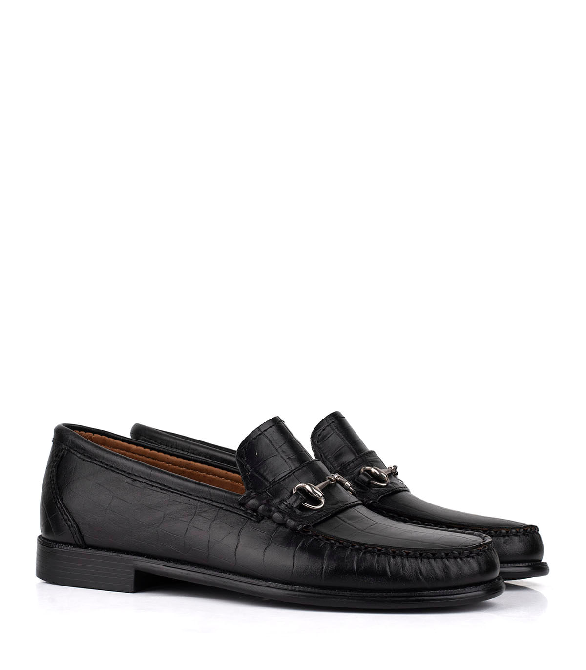Mocasín de cuero con herraje y textura reptil — imagen 4