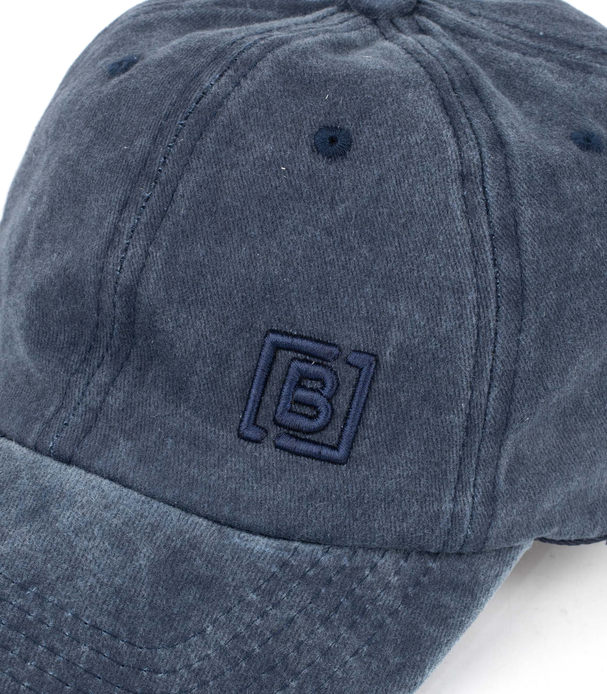 Gorra de tela con logo bordado — imagen 2
