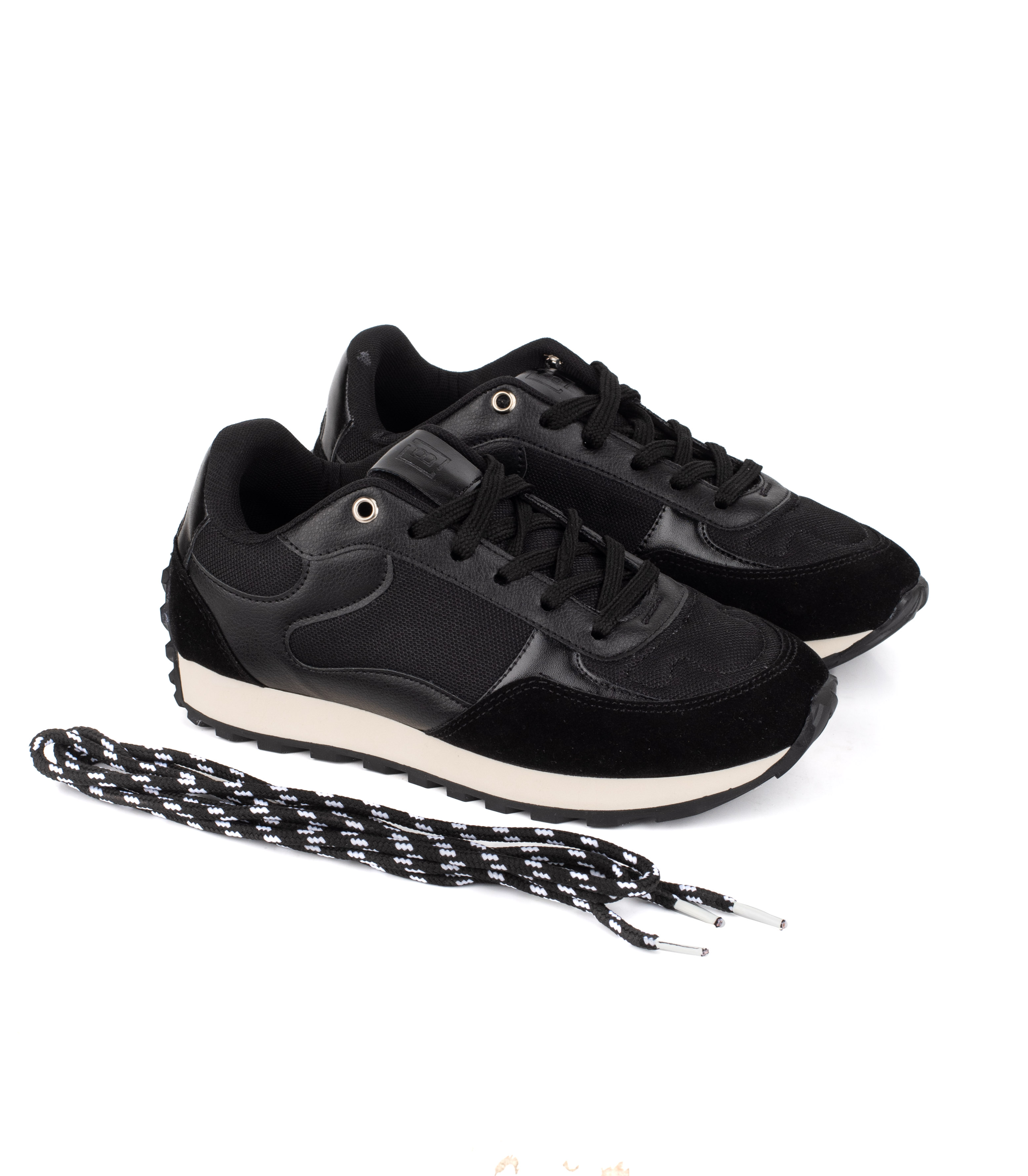 Zapatilla urbana deportiva de simil cuero — imagen 6