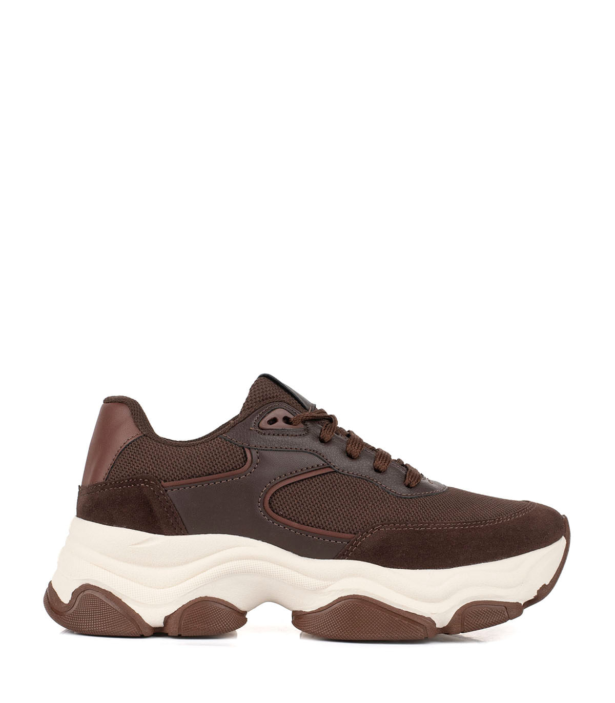 Zapatilla urbana de simil cuero combinada