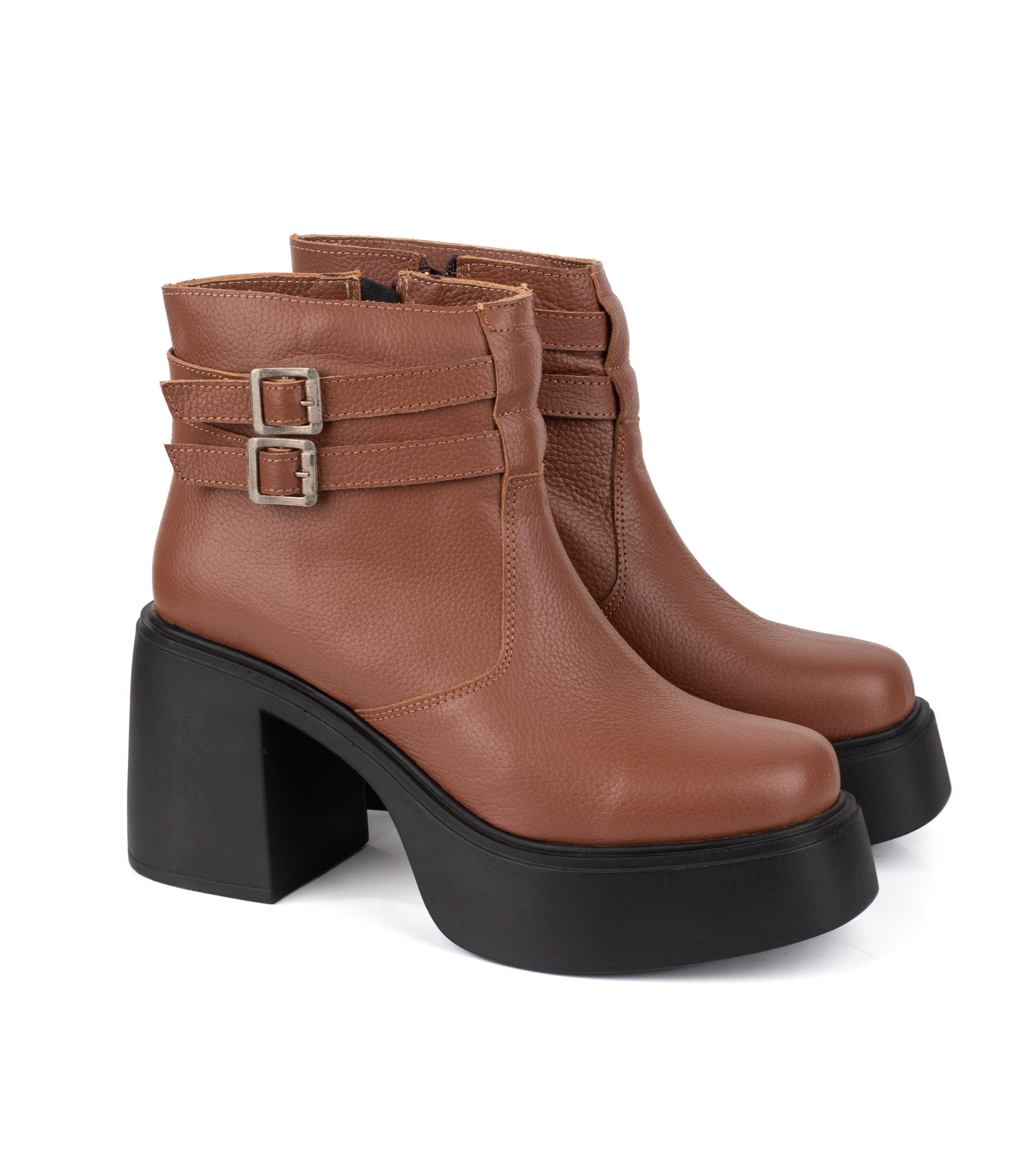 Bota corta de cuero con plataforma y hebillas — imagen 5